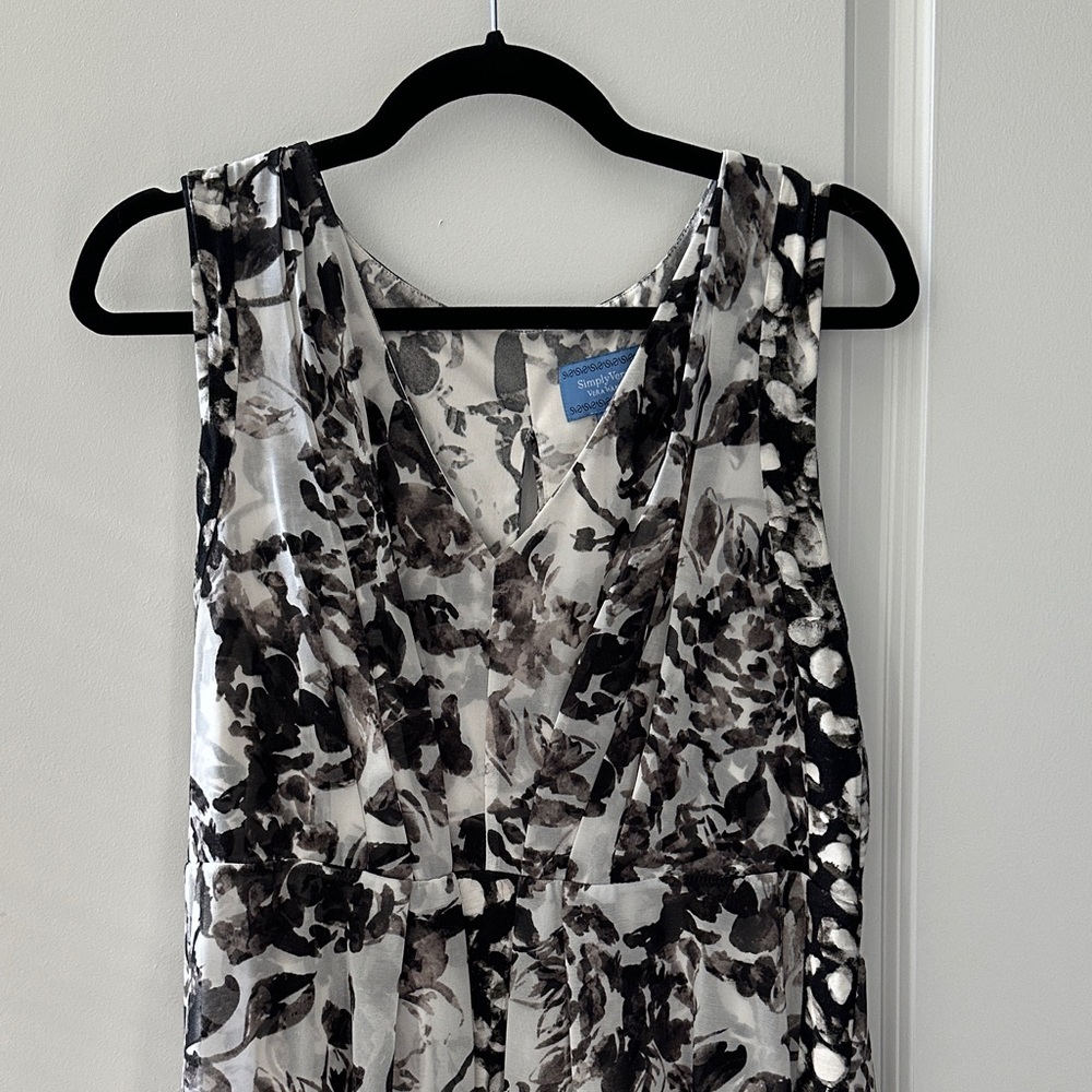 Vera Wang Black and White Maxi Dress - Picture 11 of 12